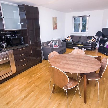 Apartment Wharf - Cuba Street London Bagian luar foto