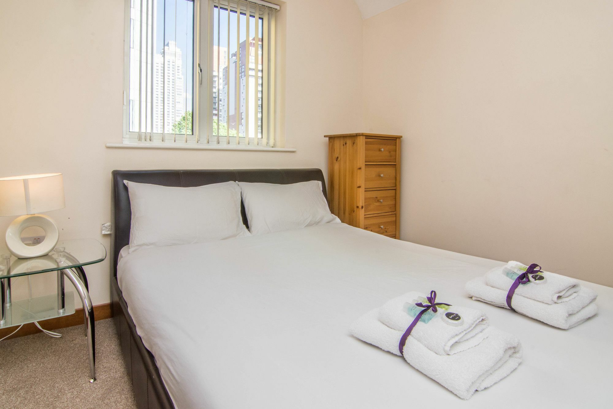 Apartment Wharf - Cuba Street London Bagian luar foto