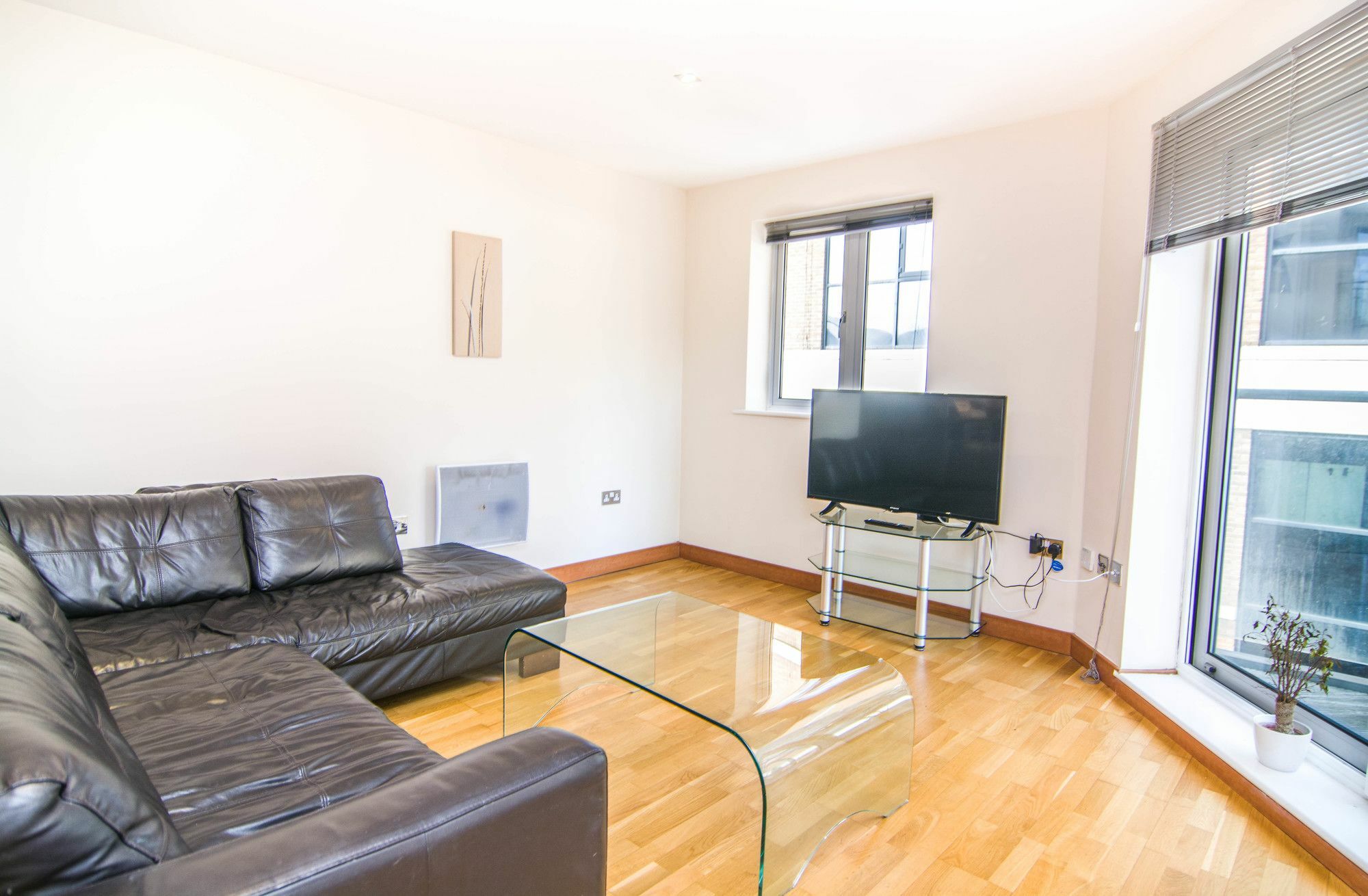 Apartment Wharf - Cuba Street London Bagian luar foto