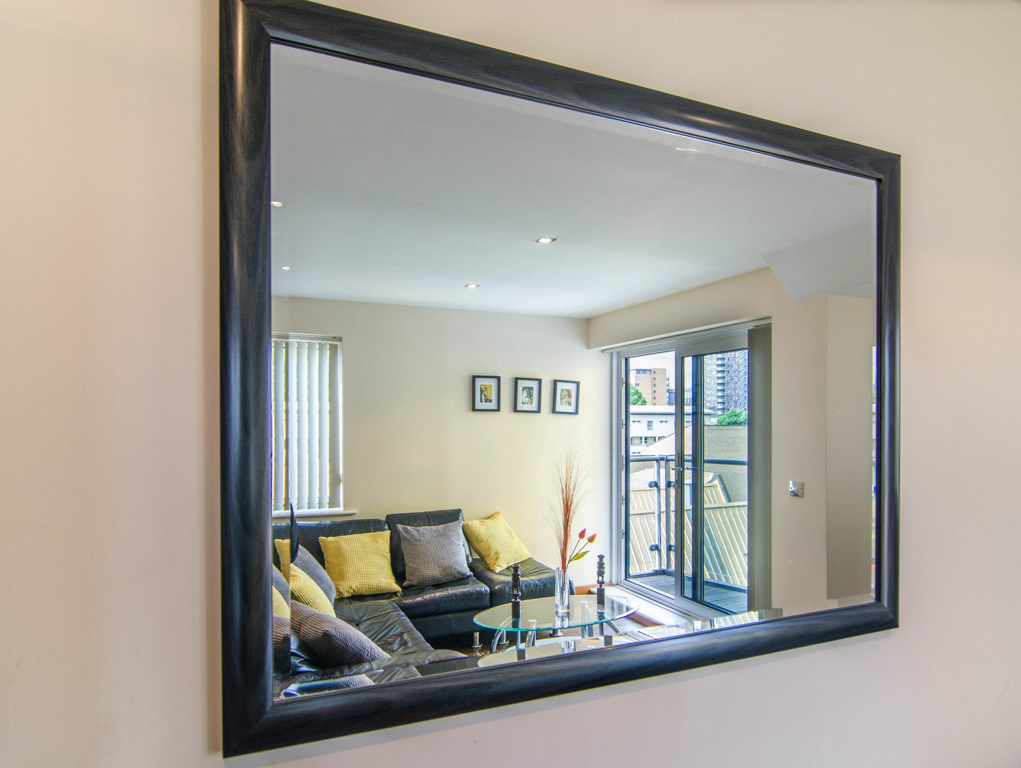 Apartment Wharf - Cuba Street London Bagian luar foto